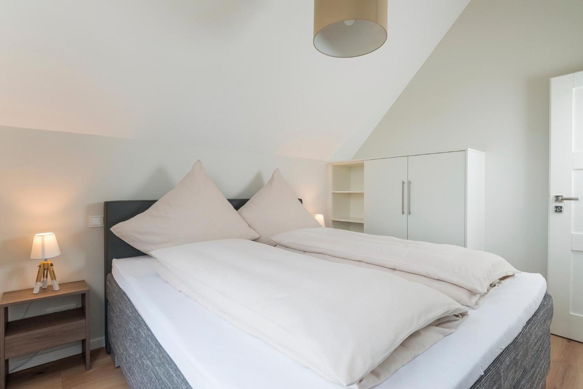 Ostsee - Reetdachhaus Nr 36 "Warder" Im Strand Resort Heiligenhafen Buitenkant foto