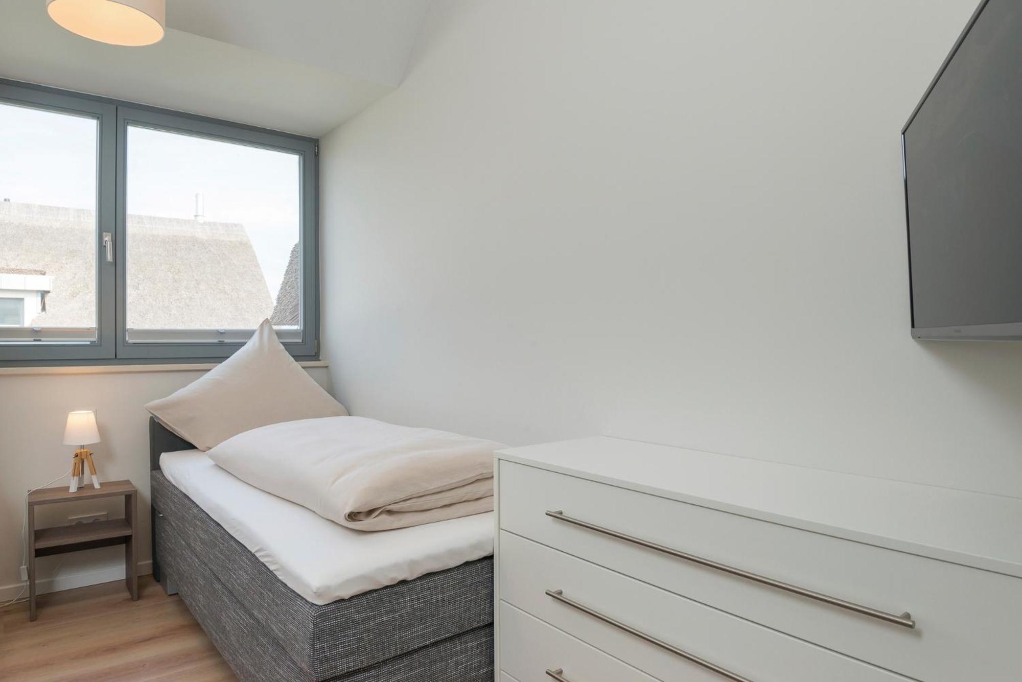 Ostsee - Reetdachhaus Nr 36 "Warder" Im Strand Resort Heiligenhafen Buitenkant foto