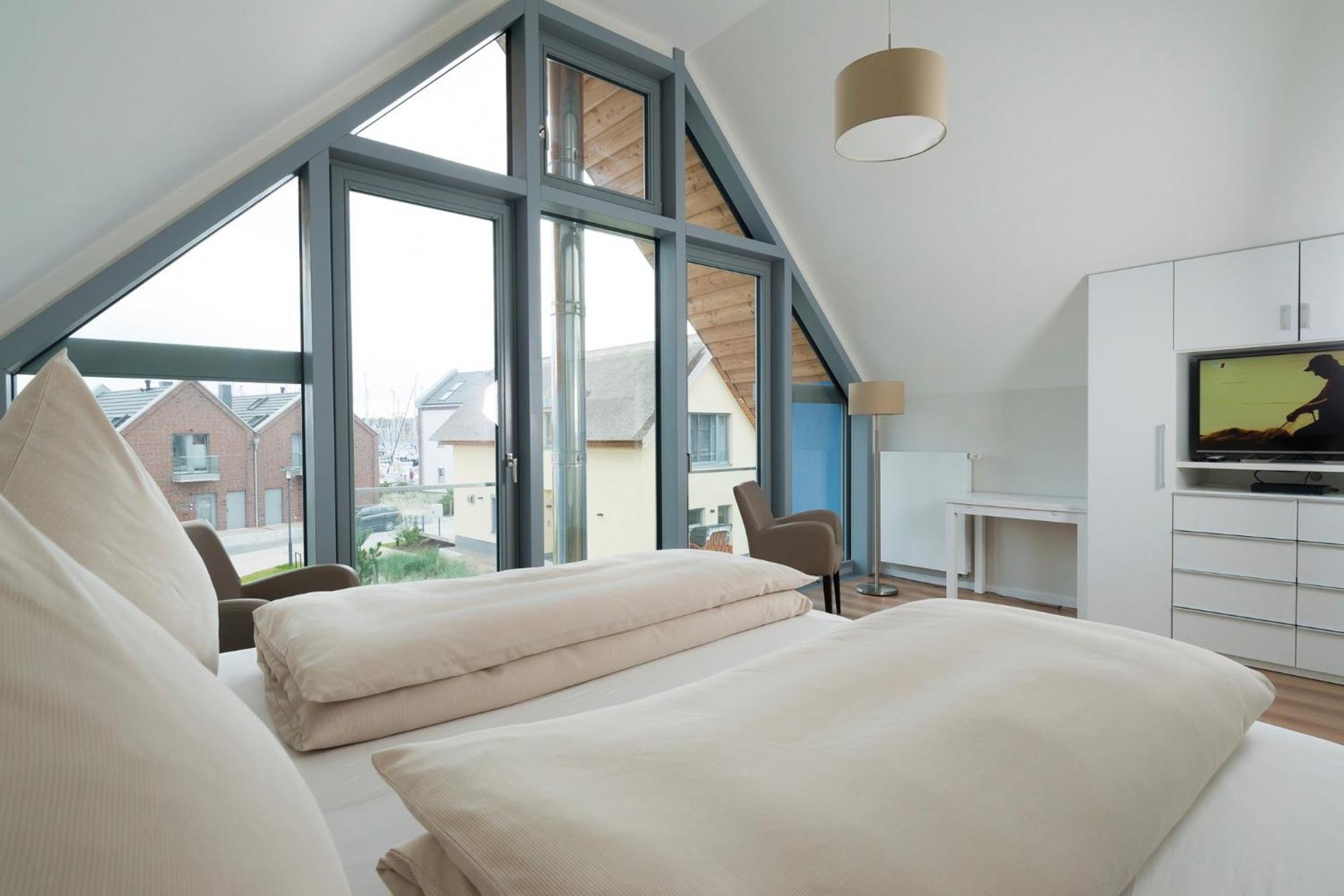 Ostsee - Reetdachhaus Nr 36 "Warder" Im Strand Resort Heiligenhafen Buitenkant foto